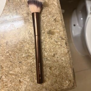 Hourglass 15 Makeup Brush -